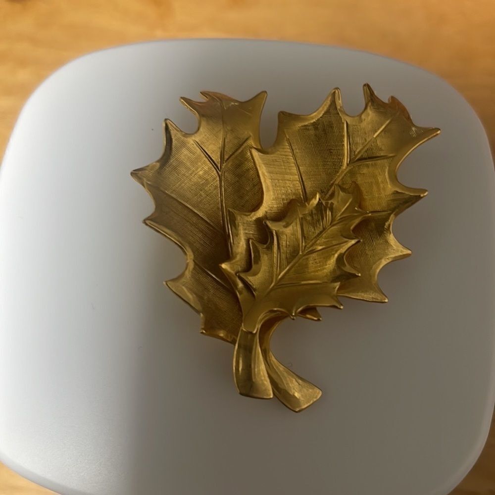 Leaf Brooch  